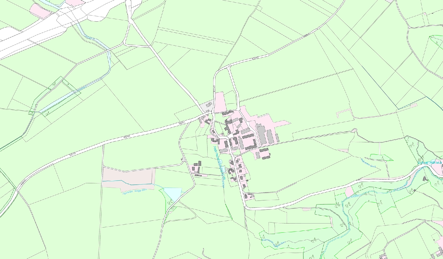 Detailreiche ALKIS-Karte eines Gebiets in Sachsen mit Gebäuden, Straßen und Gewässern.
