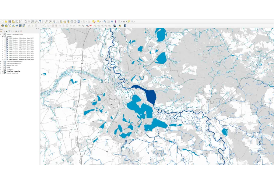 Historische Gewässerdaten für GIS, Planung und Umweltanalysen in QGIS